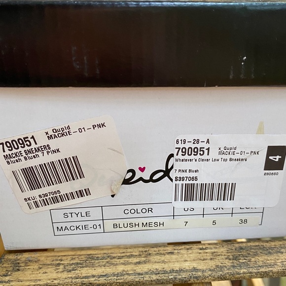 🤑SALE•🌟Low Top All Pink Mesh Sneakers With Gummy Sole 🎀 Qupid - Picture 11 of 11